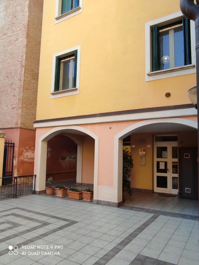 Appartamenti Centro Storico A サンターガタ・ボロニェーゼ エクステリア 写真